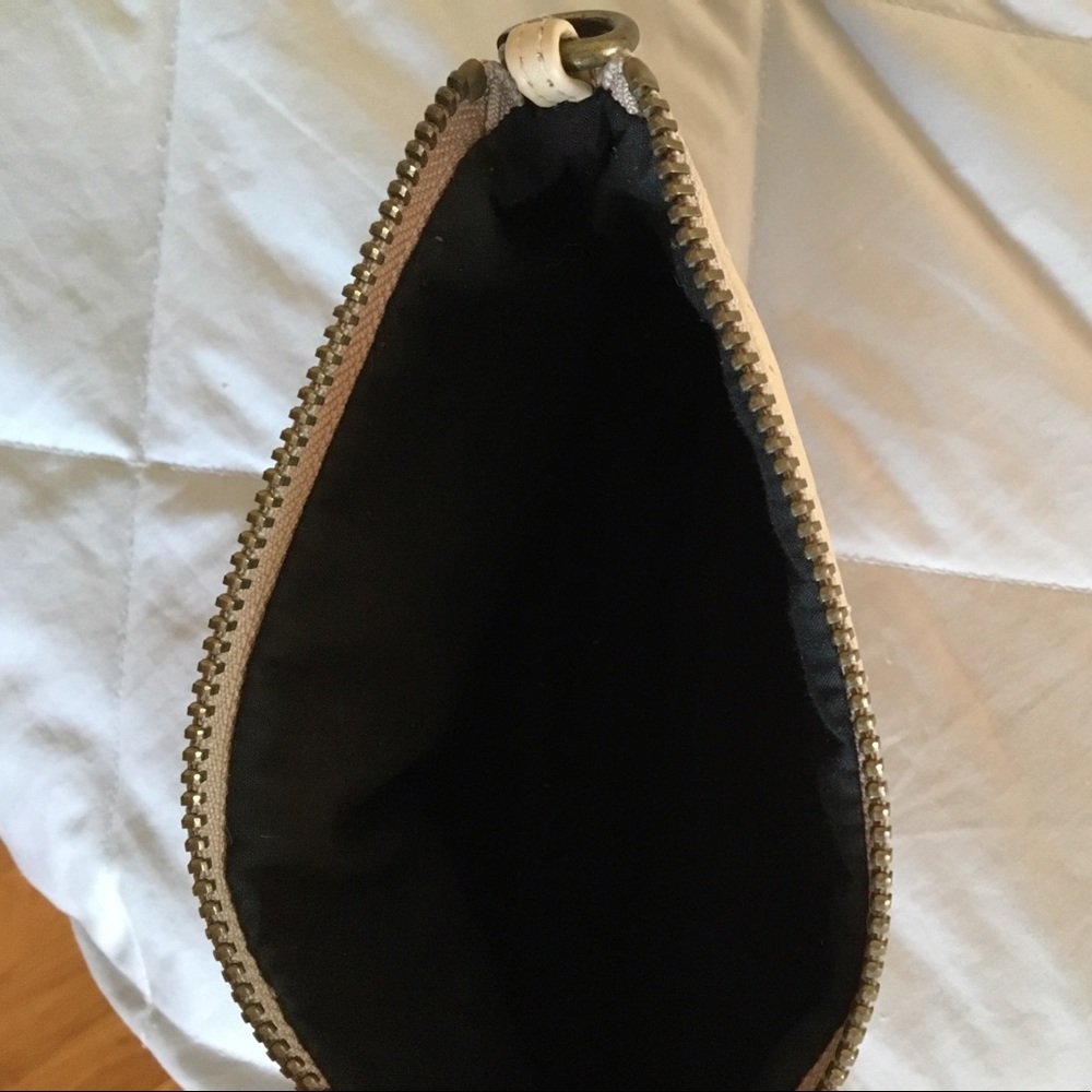 Chloe leather pouch - Picture 3 of 3